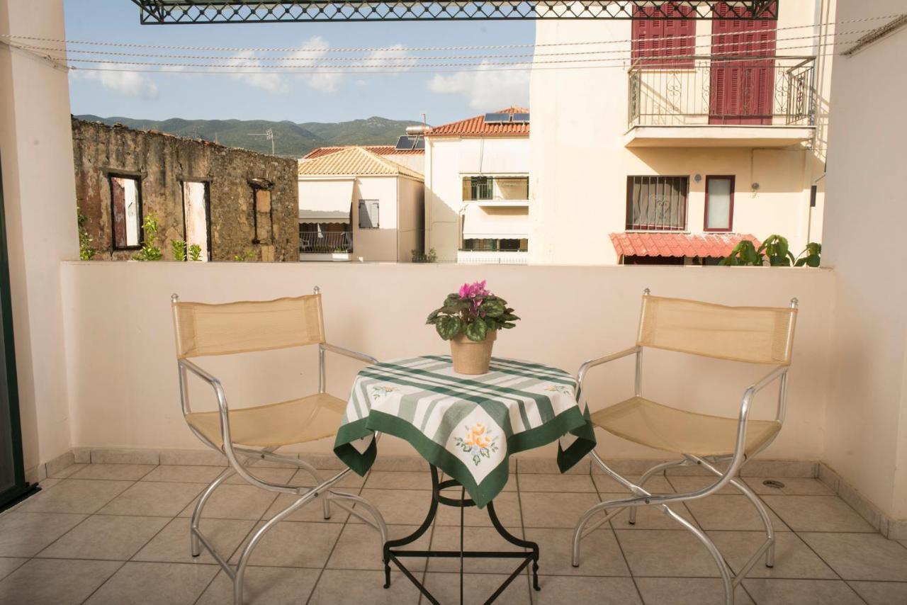 Maisonette With Garden In The Heart Of The Historical Kalamata Center 外观 照片