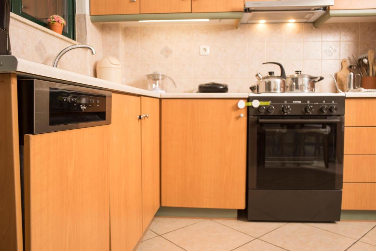 Maisonette With Garden In The Heart Of The Historical Kalamata Center 外观 照片