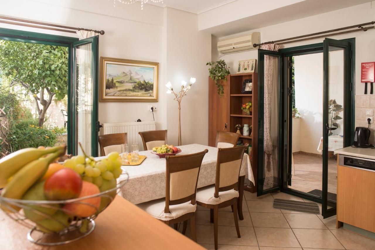 Maisonette With Garden In The Heart Of The Historical Kalamata Center 外观 照片