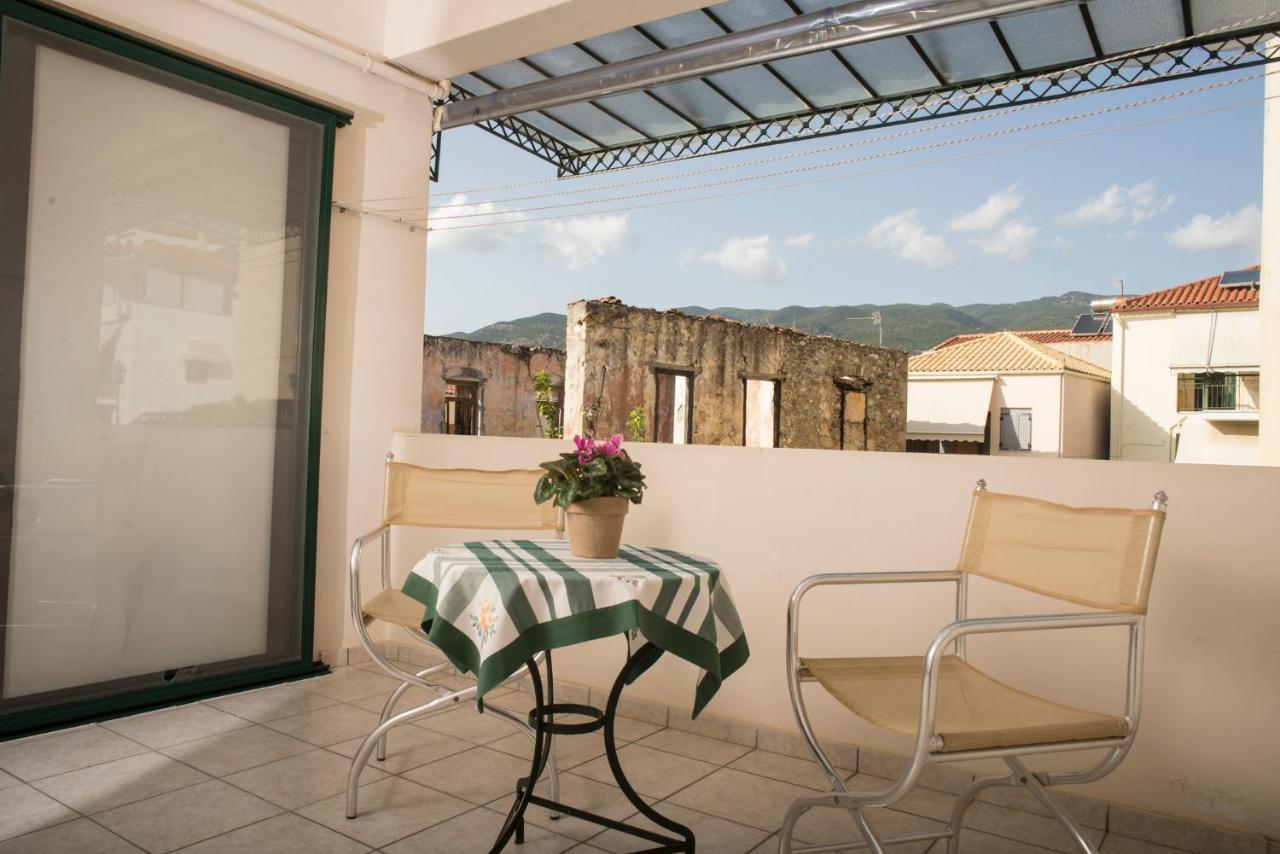 Maisonette With Garden In The Heart Of The Historical Kalamata Center 外观 照片
